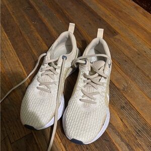 Women's Cream Athletic Shoes